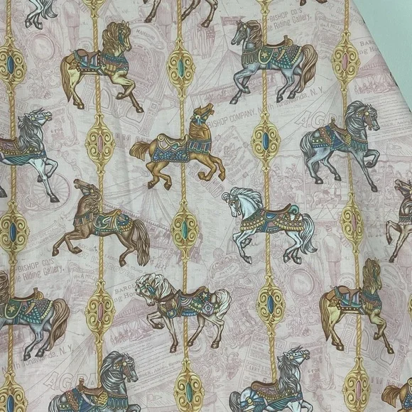 Handmade vintage lap quilt blanket carousel horses print 40.5” x 37” - Picture 8 of 11